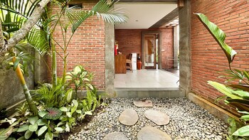 dlobong private pool villa ubud