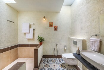 cosmicstays joshet farmstay