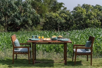 cosmicstays joshet farmstay
