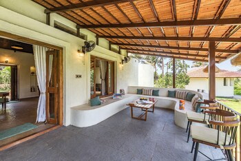 cosmicstays joshet farmstay