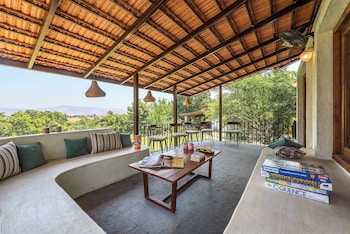 cosmicstays joshet farmstay