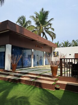 the big blue resort and spa