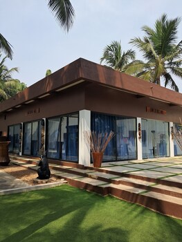 the big blue resort and spa