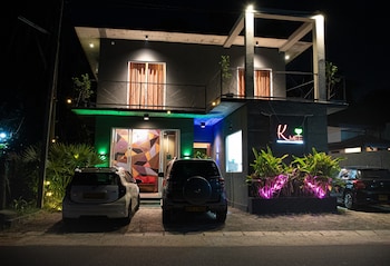 kmee transit hotel and restaurant