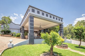 grand manor