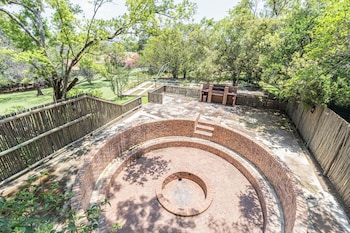 grand manor
