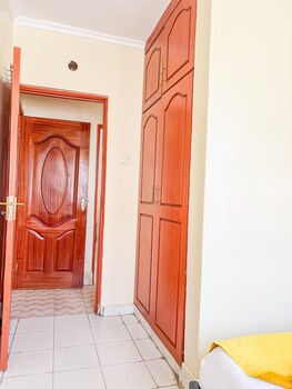 Lux Suites Cabre Apartments,,3 star