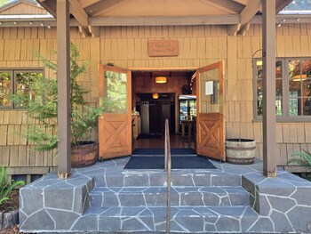 smith creek village