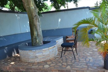 Kamfart Safari Lodge,,3 star