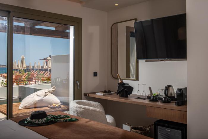 the river suites adults only
