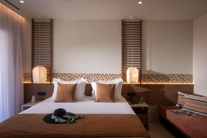 the river suites adults only