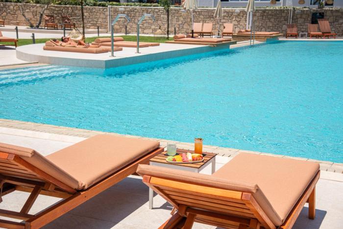 the river suites adults only
