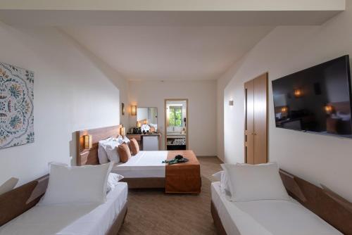 the river suites adults only