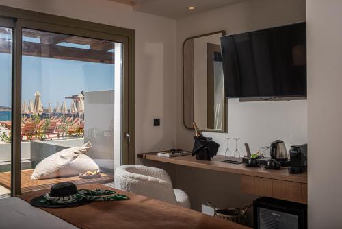 the river suites adults only