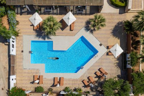 the river suites adults only