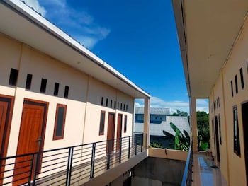 homestay komodo mountain view
