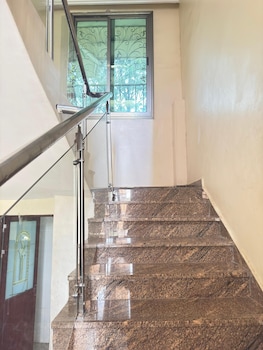 lux suites lakeview mansion nakuru