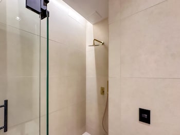 marina garden penthouse 3 bedroom apartment