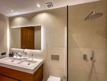 marina garden penthouse 3 bedroom apartment