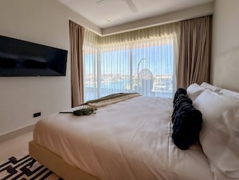 marina garden penthouse 3 bedroom apartment