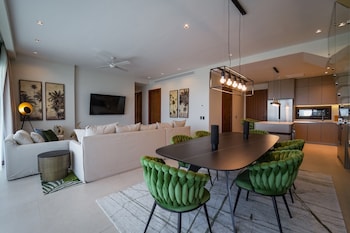 marina garden penthouse 3 bedroom apartment