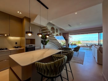 marina garden penthouse 3 bedroom apartment