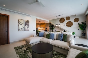 marina garden penthouse 3 bedroom apartment