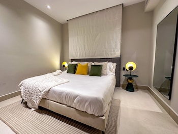 marina garden penthouse 3 bedroom apartment