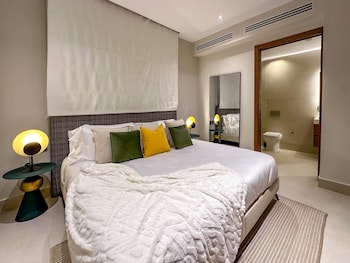 marina garden penthouse 3 bedroom apartment