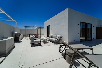 marina garden penthouse 3 bedroom apartment