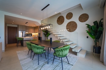 marina garden penthouse 3 bedroom apartment
