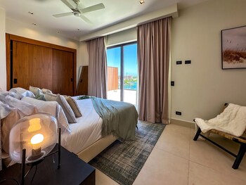 marina garden penthouse 3 bedroom apartment