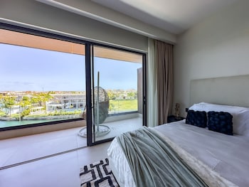 marina garden penthouse 3 bedroom apartment