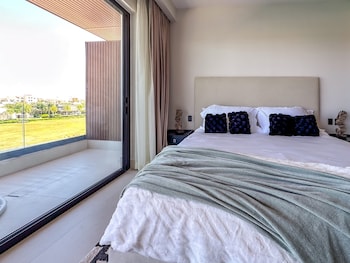 marina garden penthouse 3 bedroom apartment