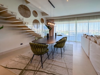marina garden penthouse 3 bedroom apartment