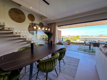 marina garden penthouse 3 bedroom apartment