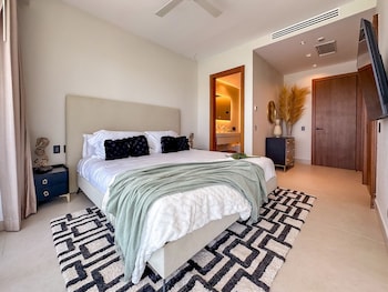 marina garden penthouse 3 bedroom apartment