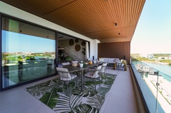 marina garden penthouse 3 bedroom apartment