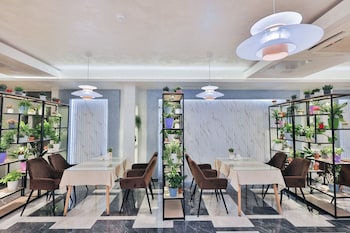 safir hotel
