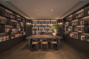 Cnhol Radient Hotel Dongguan Humen,,3 star