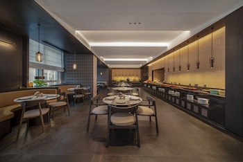 cnhol radient hotel dongguan humen