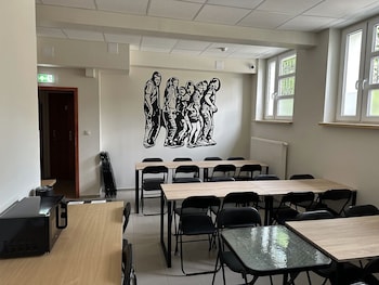 mololo art hostel