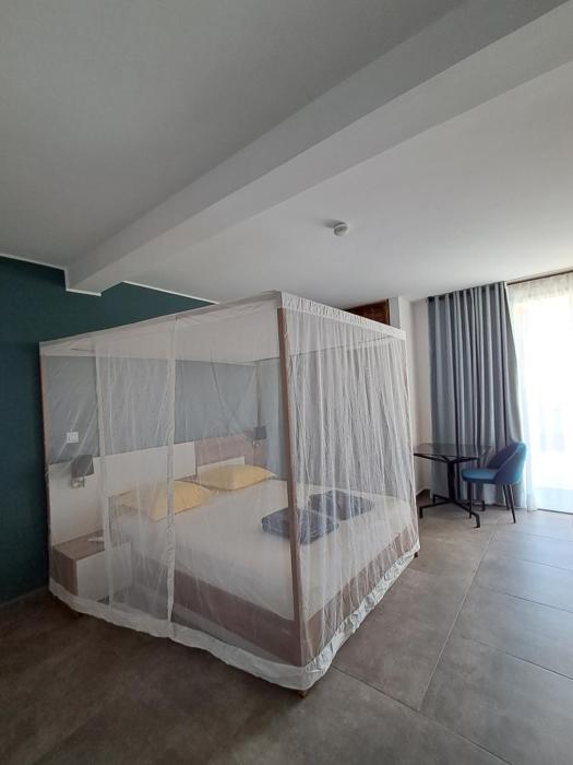 marina hotel ambatoloaka