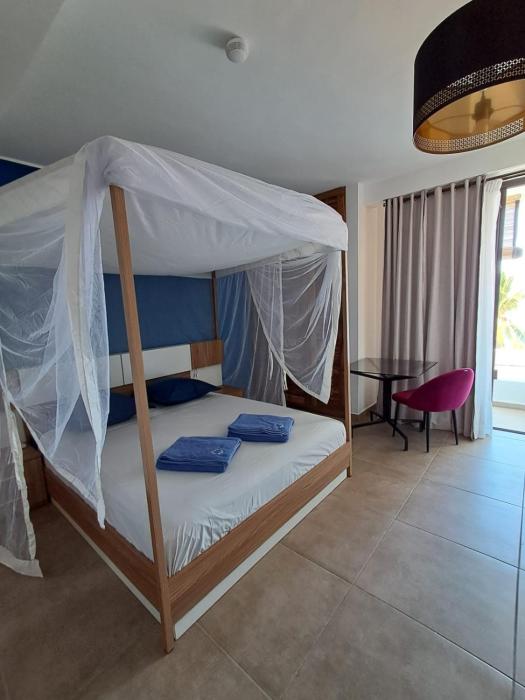 marina hotel ambatoloaka