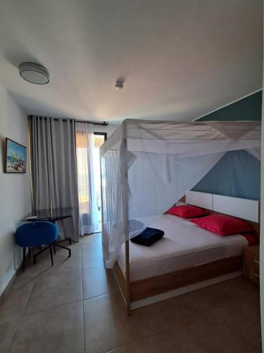 marina hotel ambatoloaka