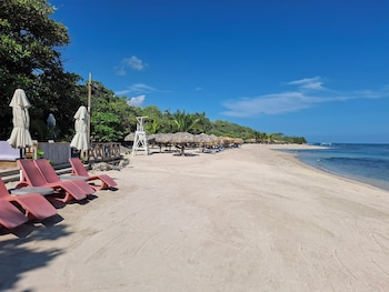 Beach Apartment With Pool - Costambar,,2 star