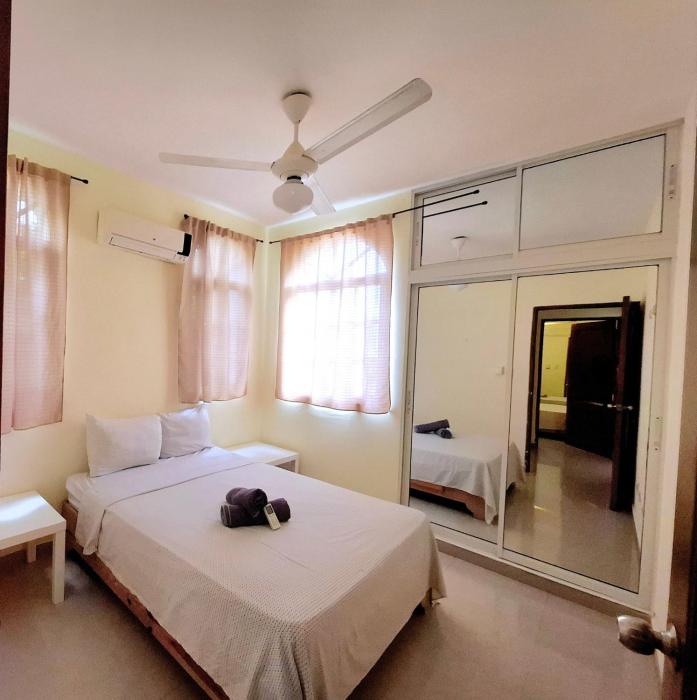 beach apartment with pool costambar