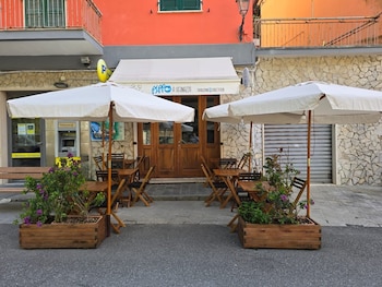 Pippo A Vernazza Rooms,,3 star