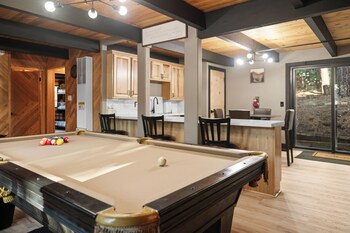 timber wolf tavern