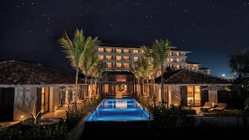 pgm hotel resort okinawa